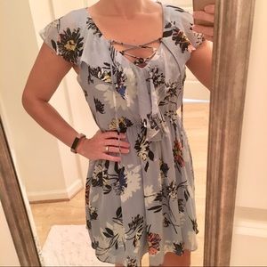 Blue Floral Print Flouncy Dress w/ Ruffle Sleeves